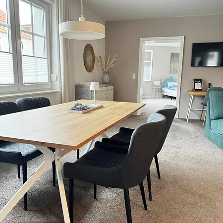 Haus Gitta - Stilvolle Stadtoase Apartamento Luckenwalde