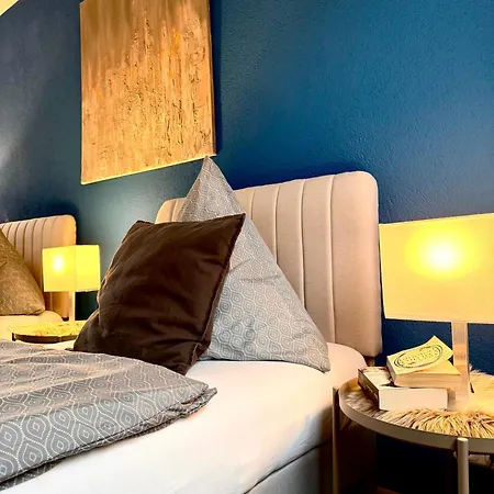 Haus Gitta - Stilvolle Stadtoase Apartamento Luckenwalde